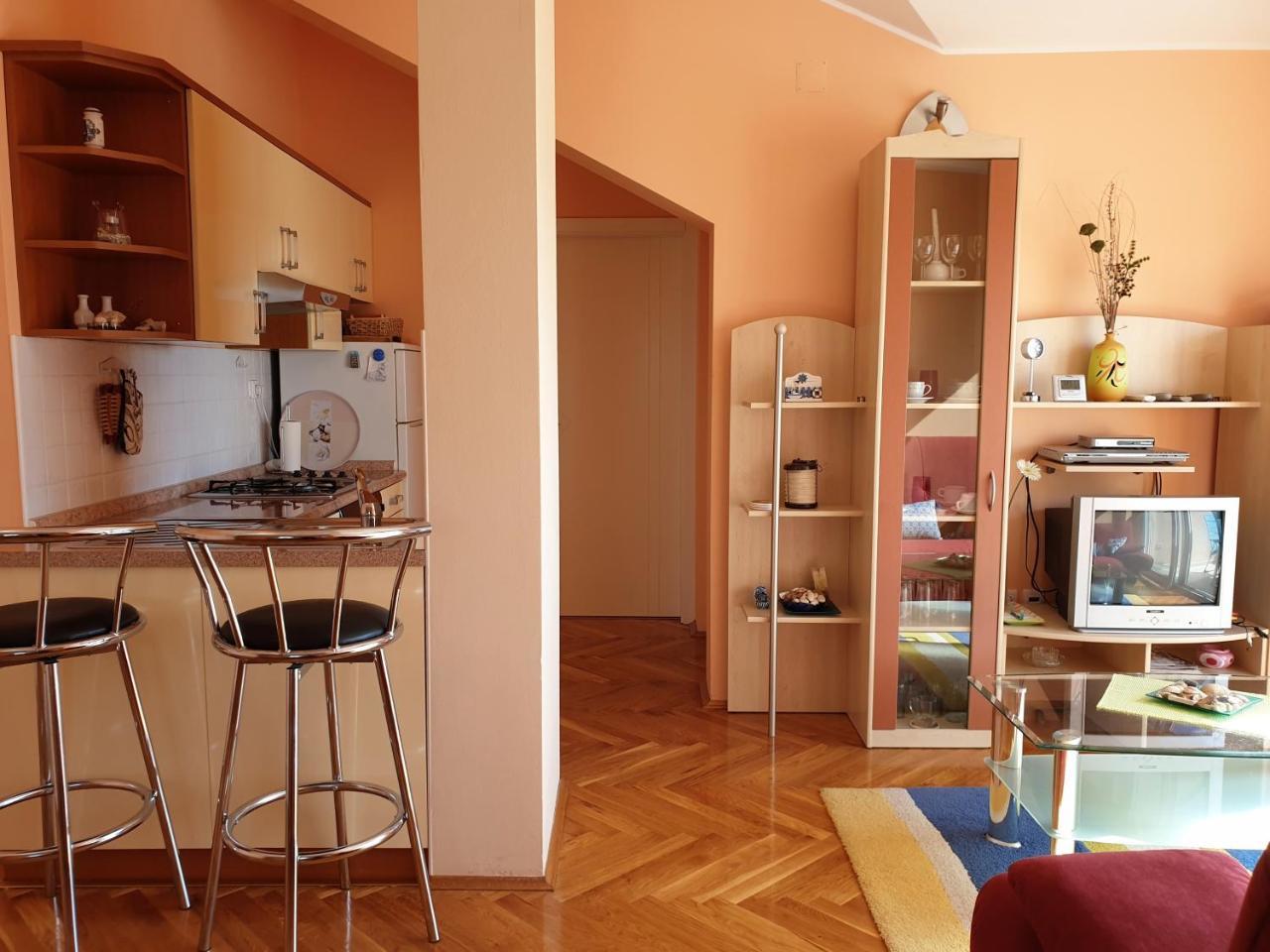 Apartment Valamar Novalja Eksteriør bilde