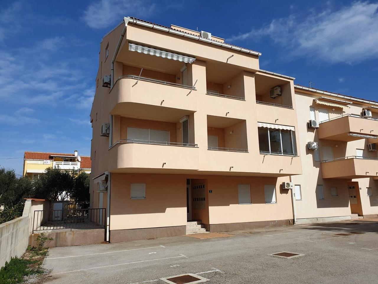 Apartment Valamar Novalja Eksteriør bilde