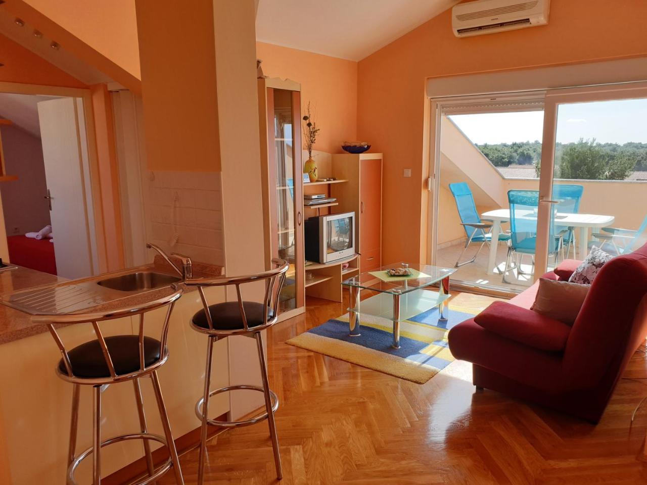 Apartment Valamar Novalja Eksteriør bilde