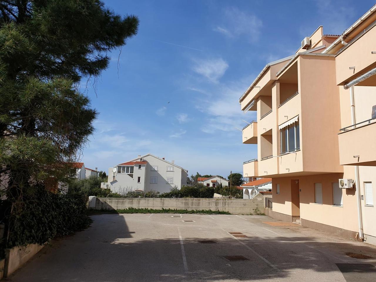 Apartment Valamar Novalja Eksteriør bilde