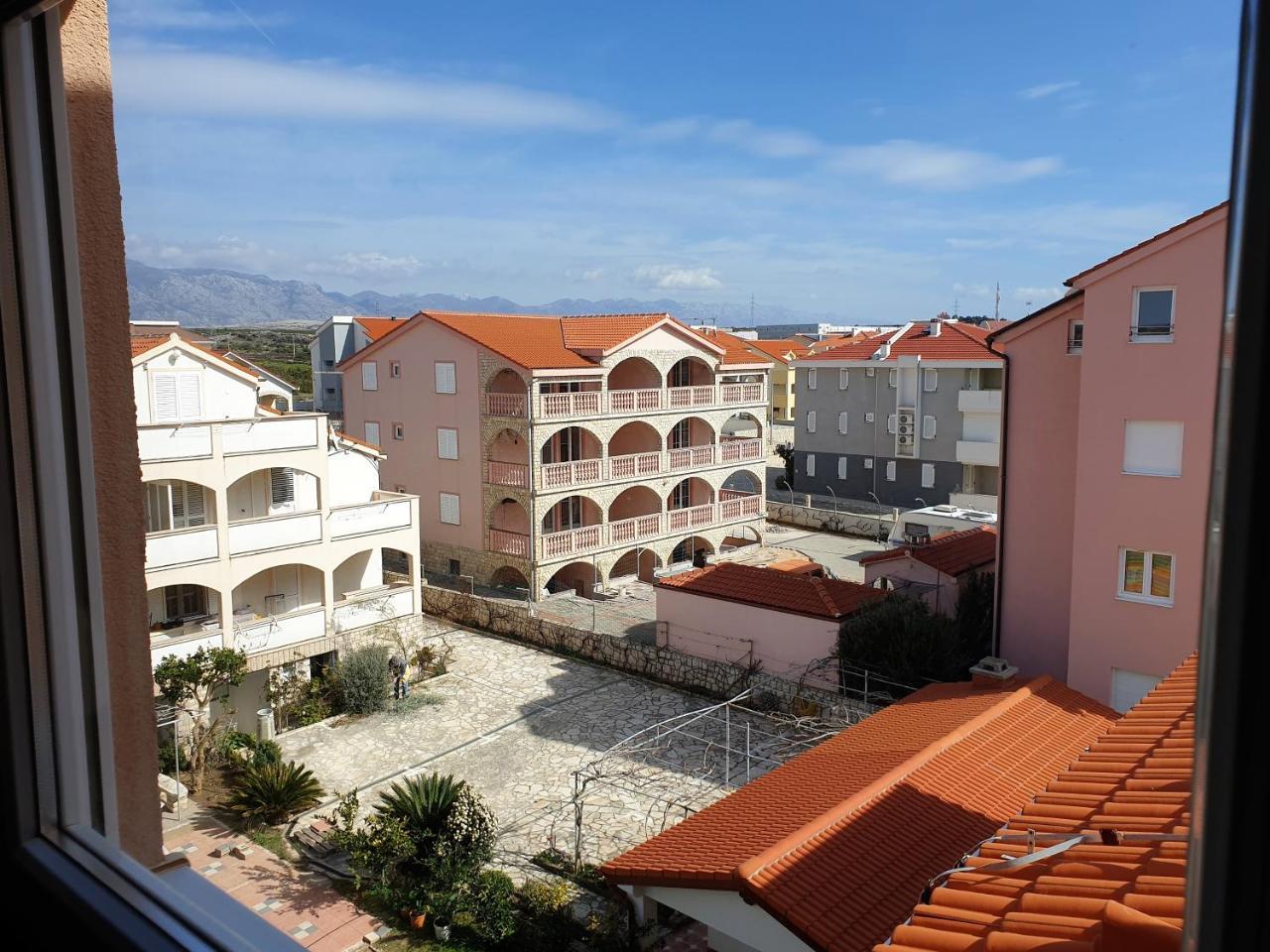 Apartment Valamar Novalja Eksteriør bilde